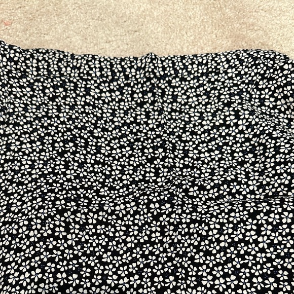 Reformation Floral print midi skirt size 0 - Picture 4 of 7